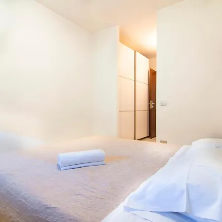 - Familyoasi Free Parking And Garden Apartment *