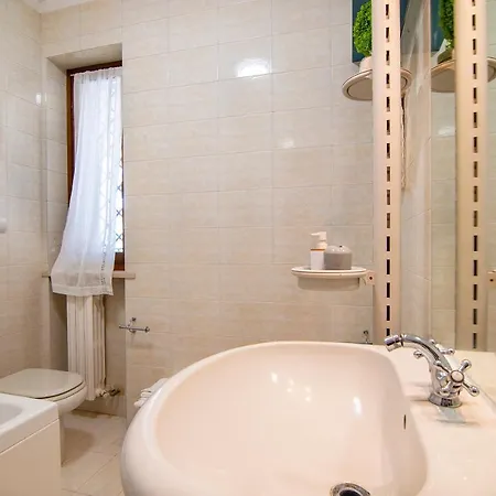 - Familyoasi Free Parking And Garden Verona