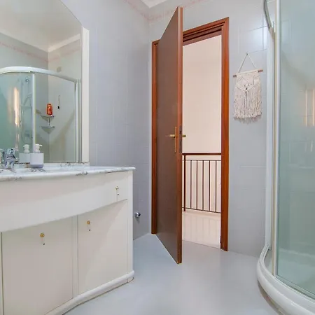 - Familyoasi Free Parking And Garden Apartment Verona