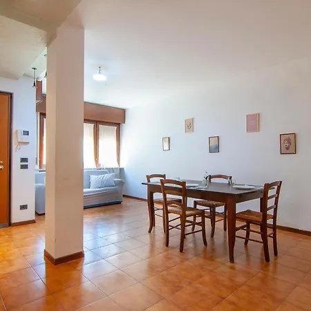 - Familyoasi Free Parking And Garden Verona